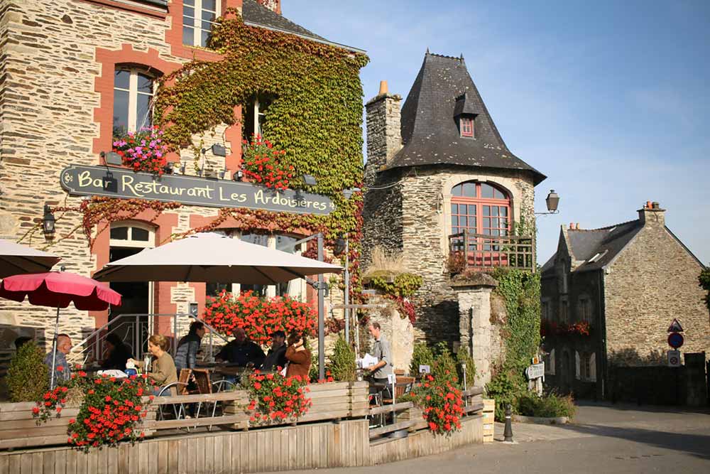 rochefort en terre village préféré des francais