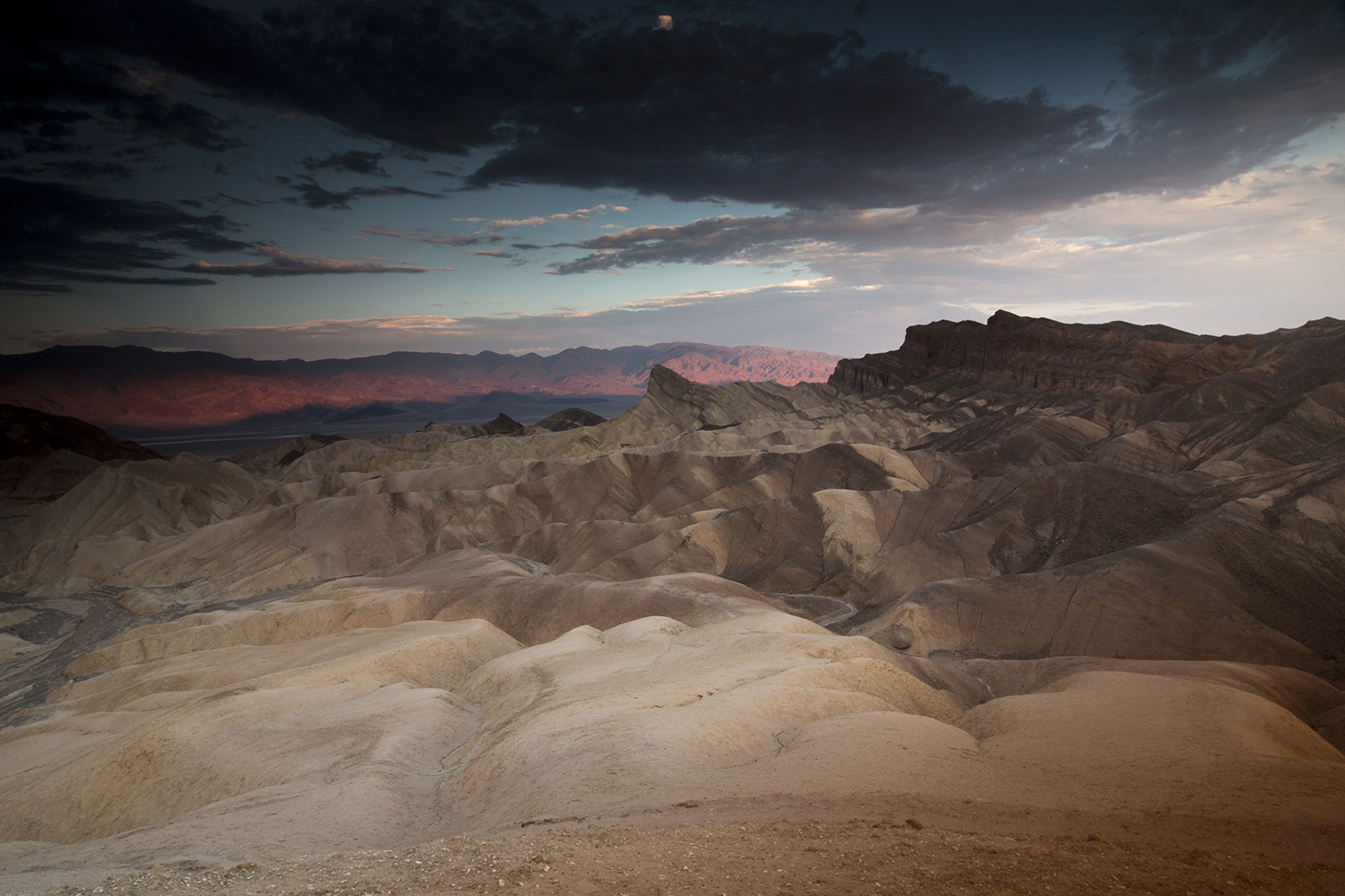 arielkatowice-death-valley-zabriskie-point