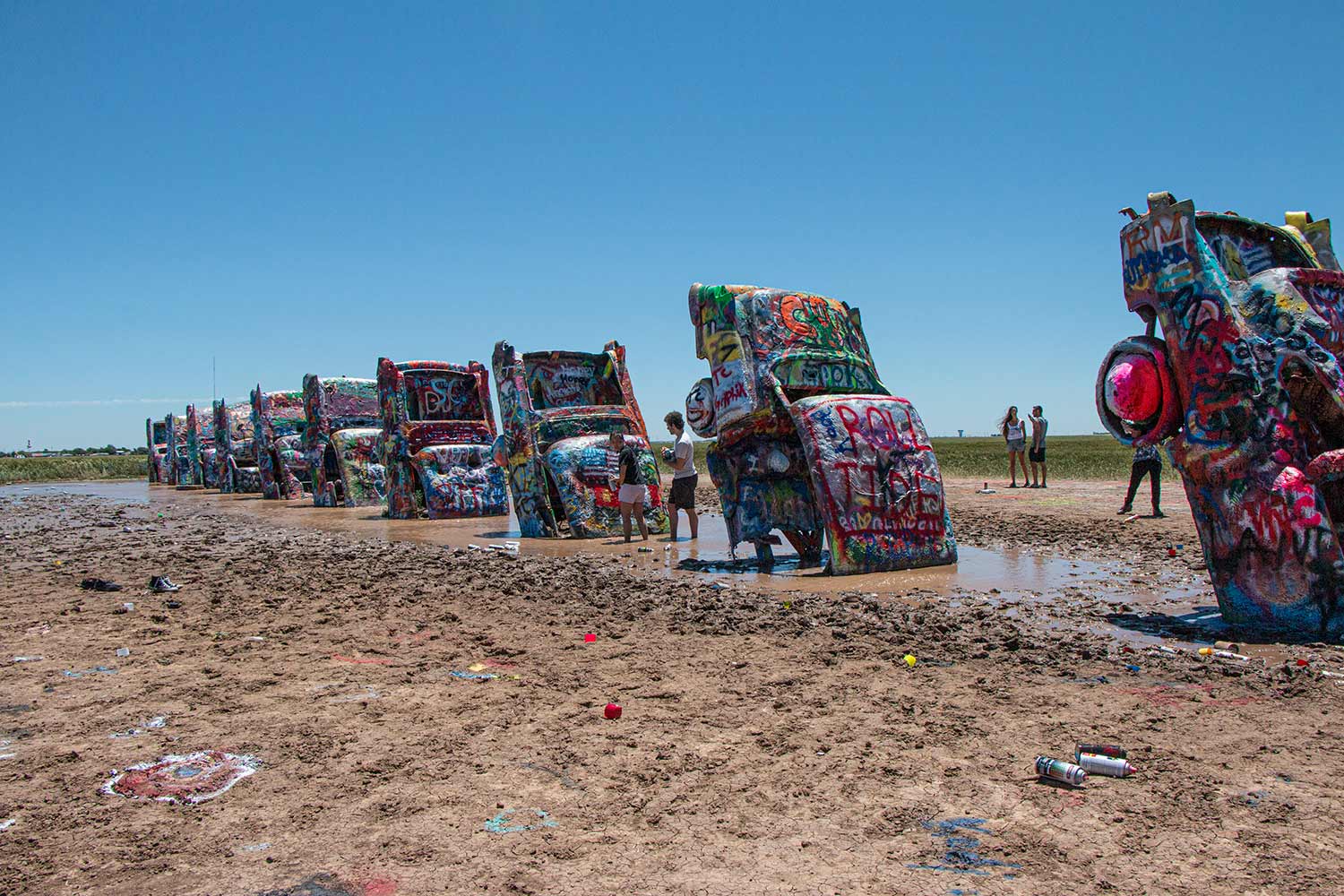 arielkatowice-ant-farm-cadillac-ranch