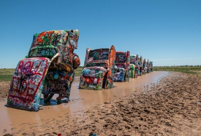 arielkatowice-route-66-cadillac-ranch-ant